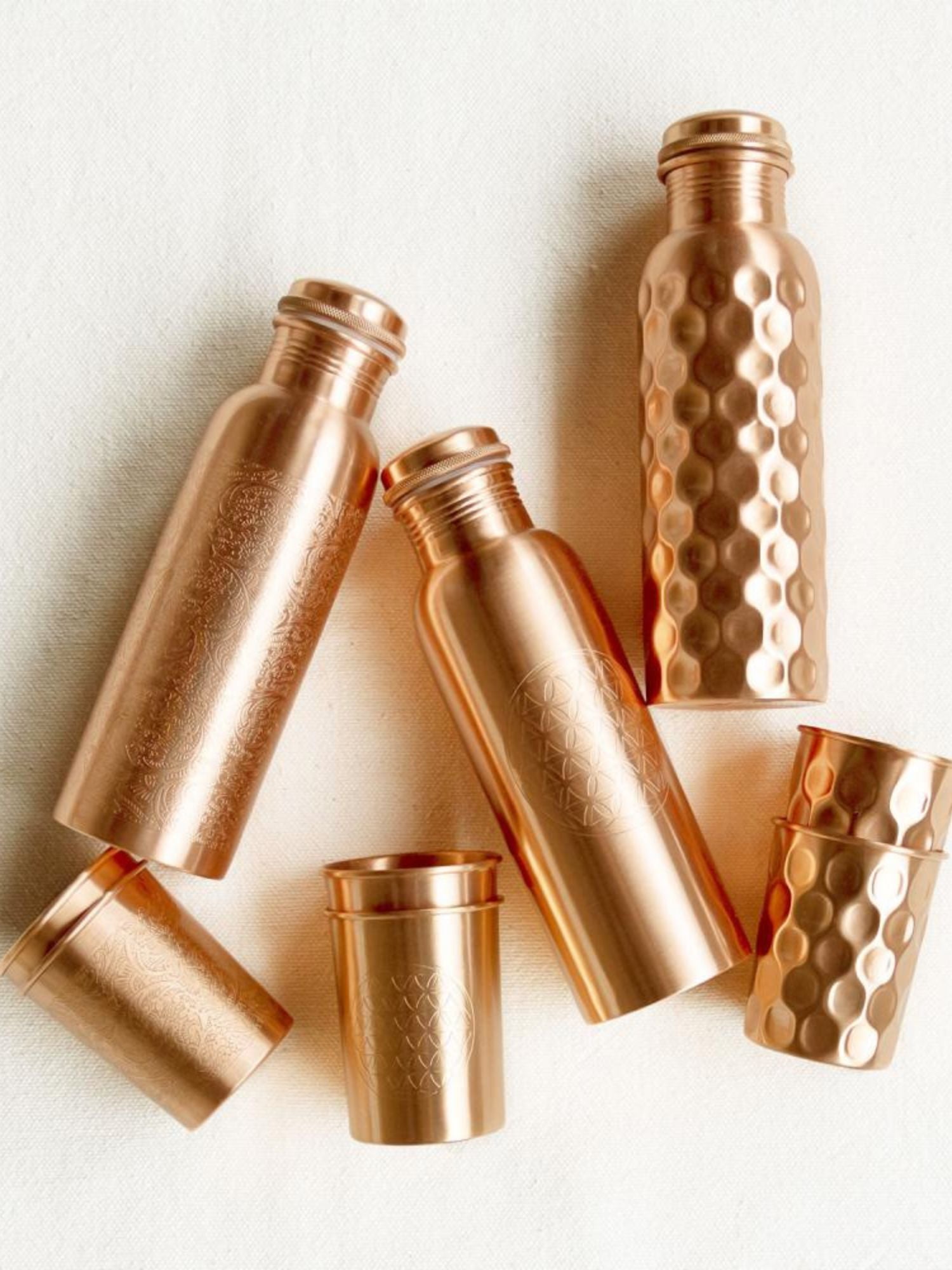 Koppar vattenflaska ornament med skruvlock 800ml