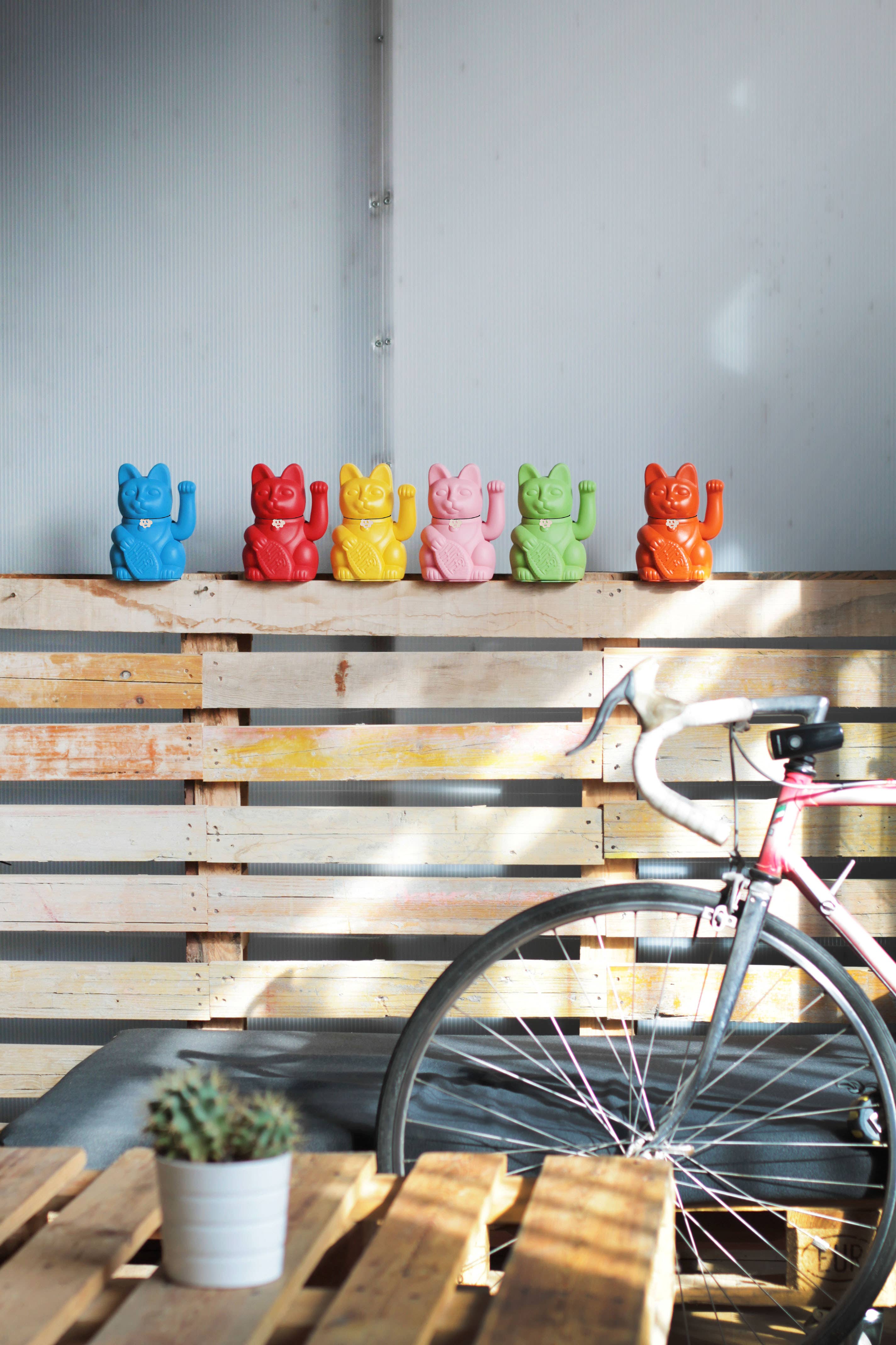 Maneki Neko Lucky Cat Red Violet - Creativity