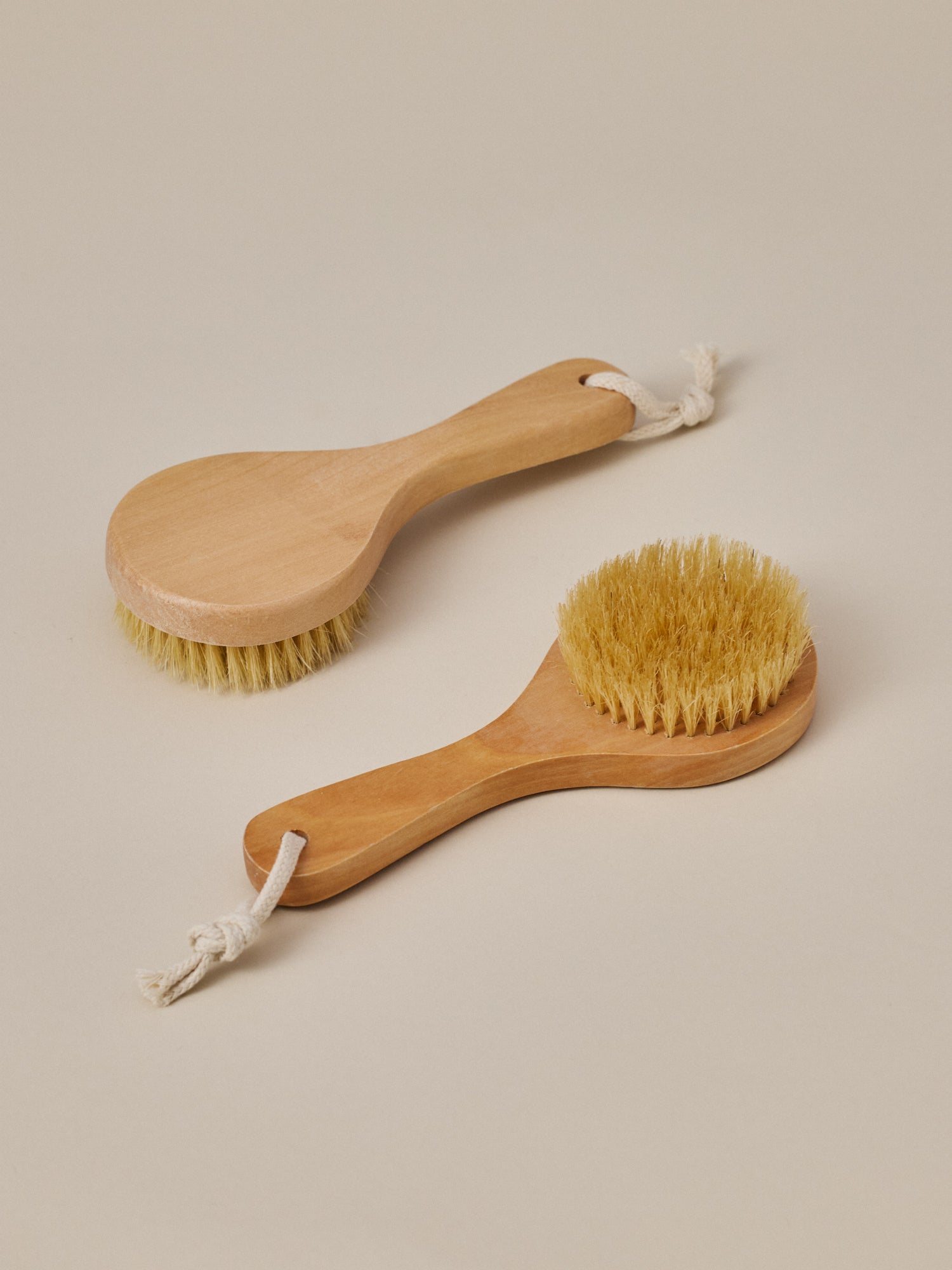 Body scrub wooden brush - Medium brush