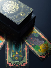 Gold Foil Tarot Card Deck + Guidebok