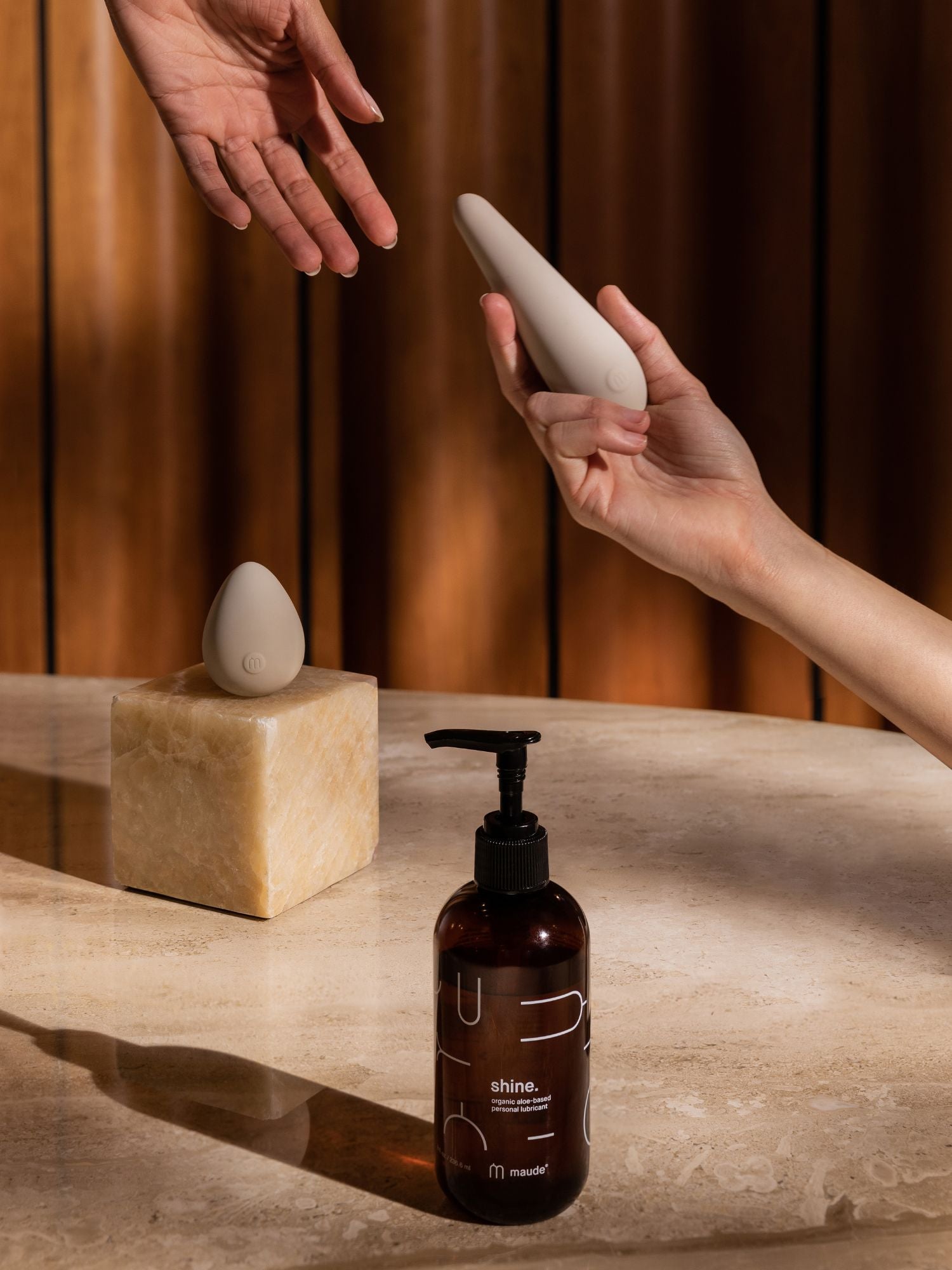 Maude Vibe Personal Massager Grey