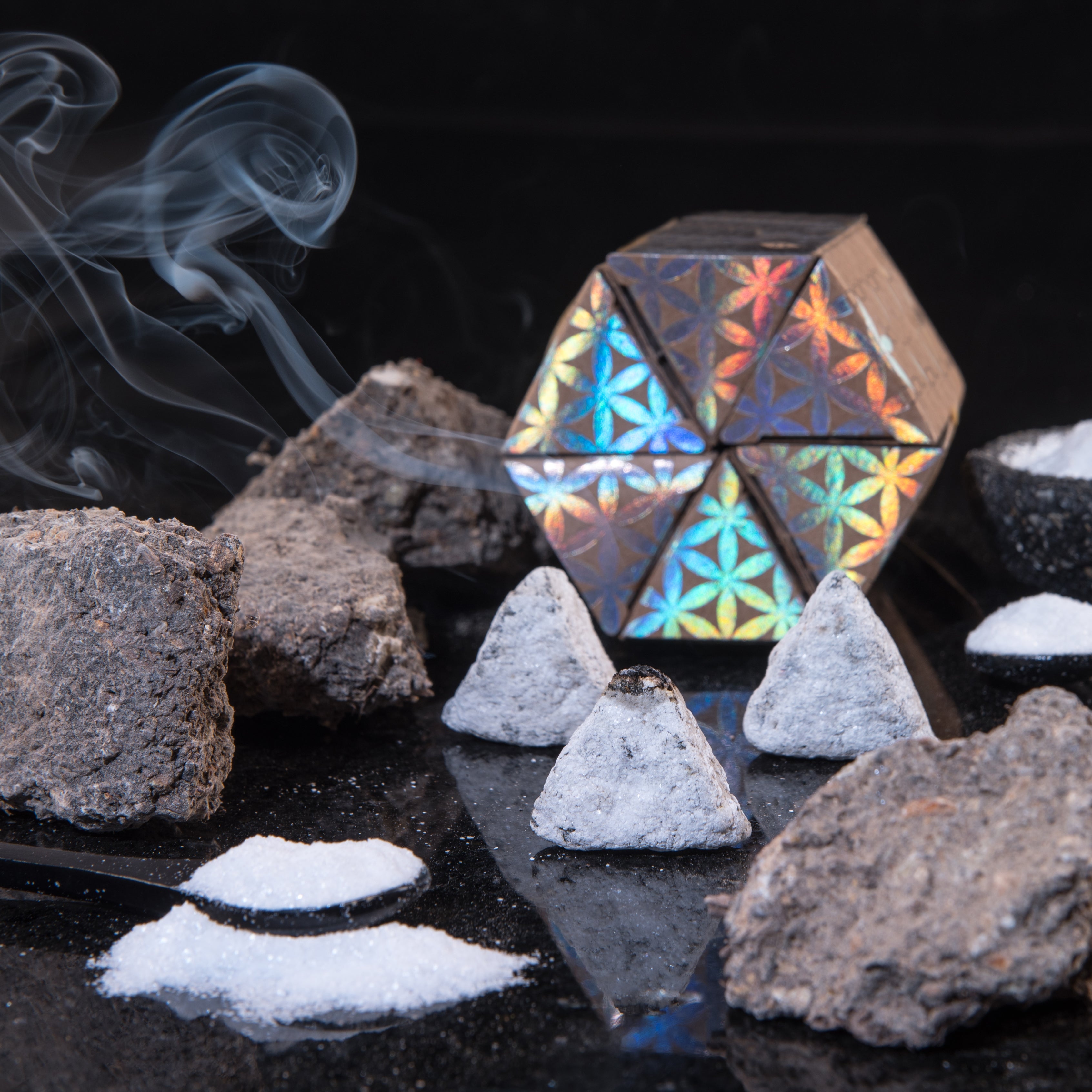 Yagra &amp; Bensoe incense triangles Sagrada Madre