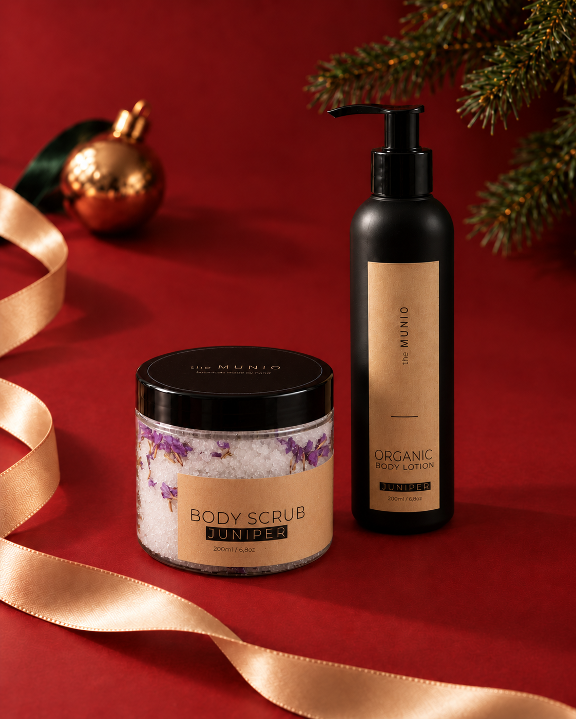 Kroppsvårdsset med Enbär – The Munio Body Lotion & Body Scrub