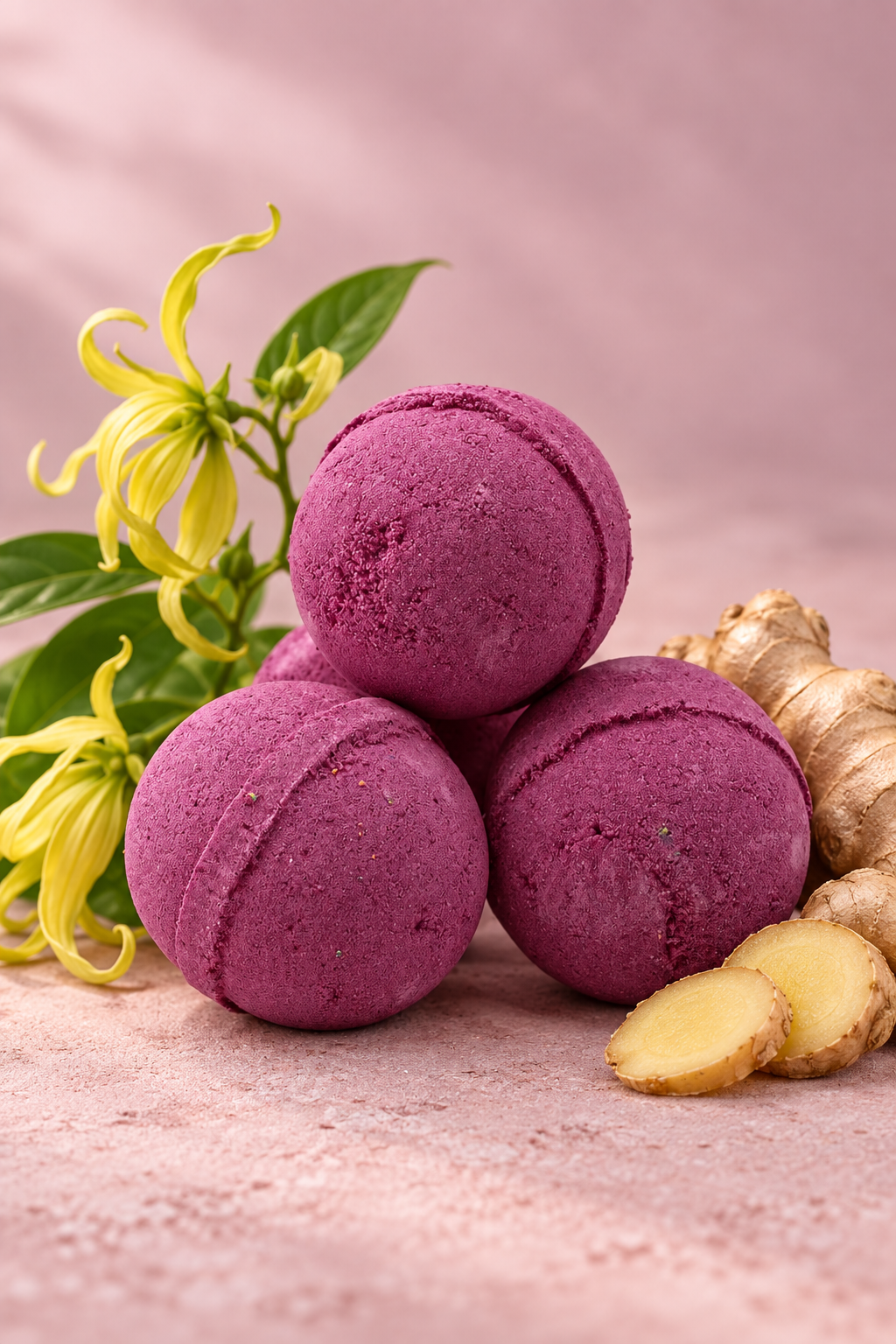Ylang Ylang & Ginger Aromatheraphy Bath Bomb