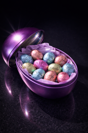 La Perla Gianduja Chokladägg 80 g – Presentförpackning i Lila Påskägg