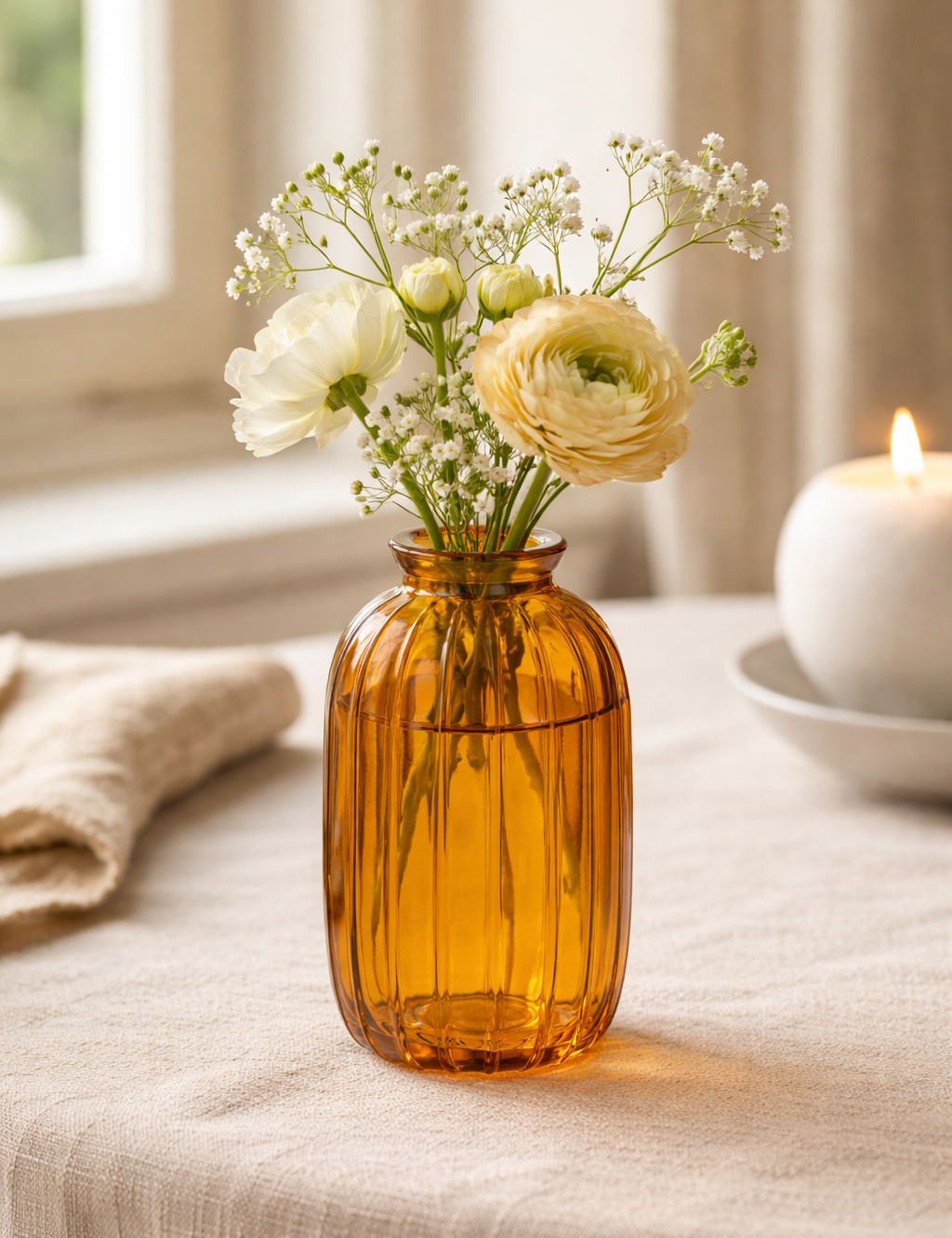 Glasvas Carmen – Ribbad Dekorationsvas 12 cm