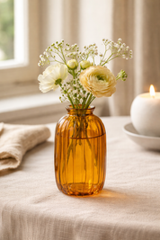 Glasvas Carmen – Ribbad Dekorationsvas 12 cm