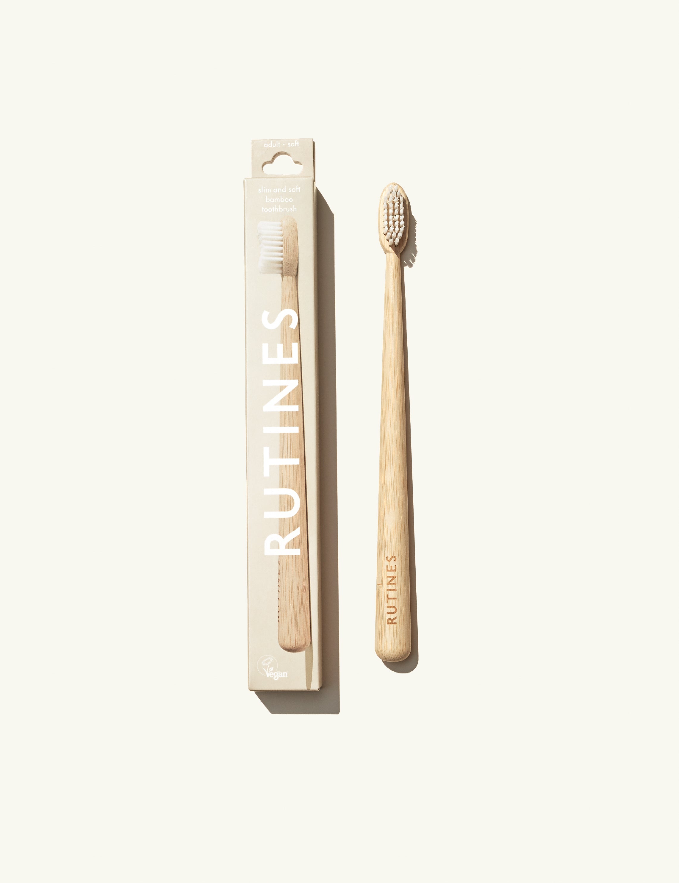 rutines_natural_bamboo_toothbrush_webshop_final.jpg