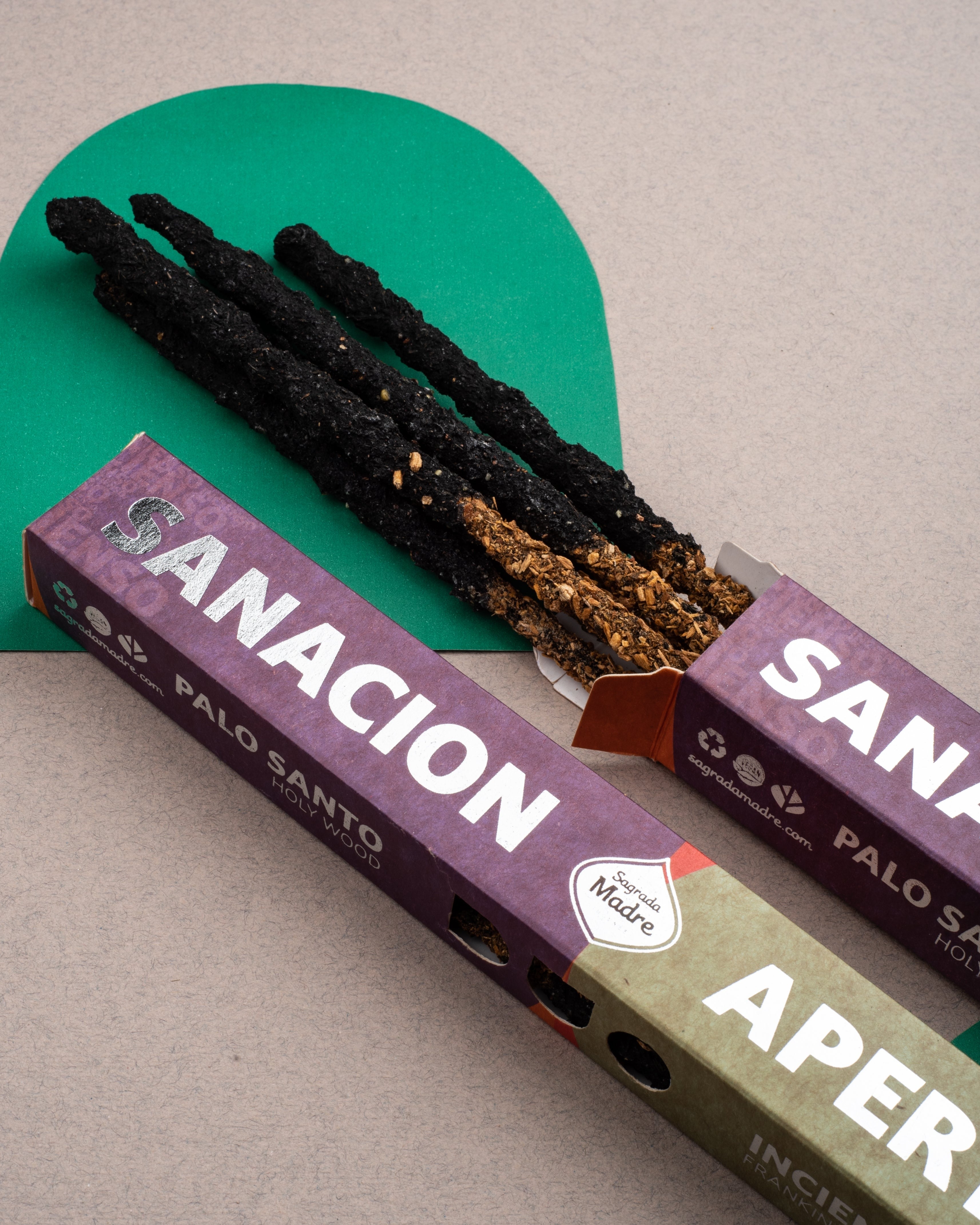 Duo Palo Santo & Frankincense rökelsestickor - Sagrada Madre
