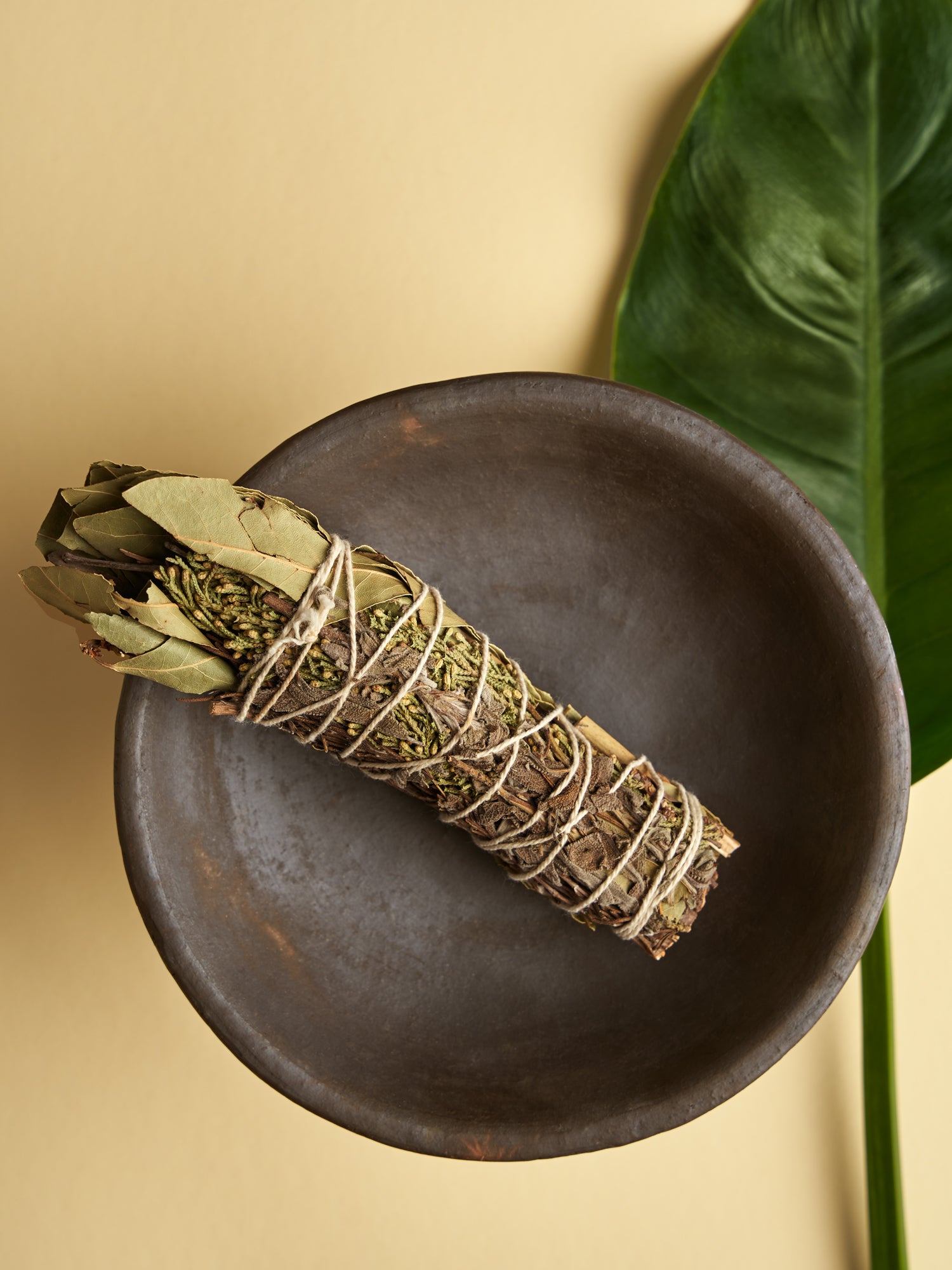 Seasonal Herbal Sahumo - Sagrada Madre
